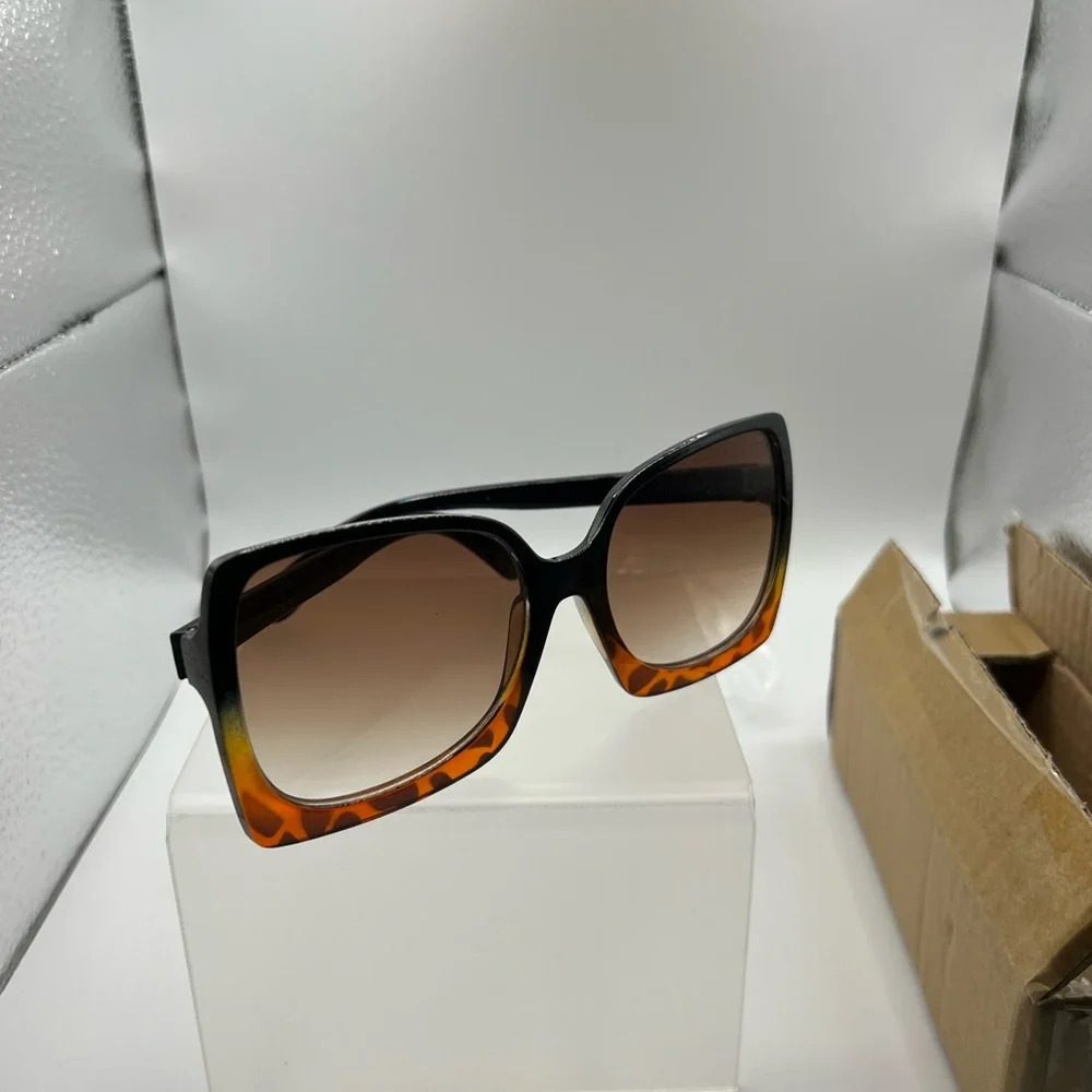 Cat Eye Oversized Rectangle Sunglasses‎ NEW